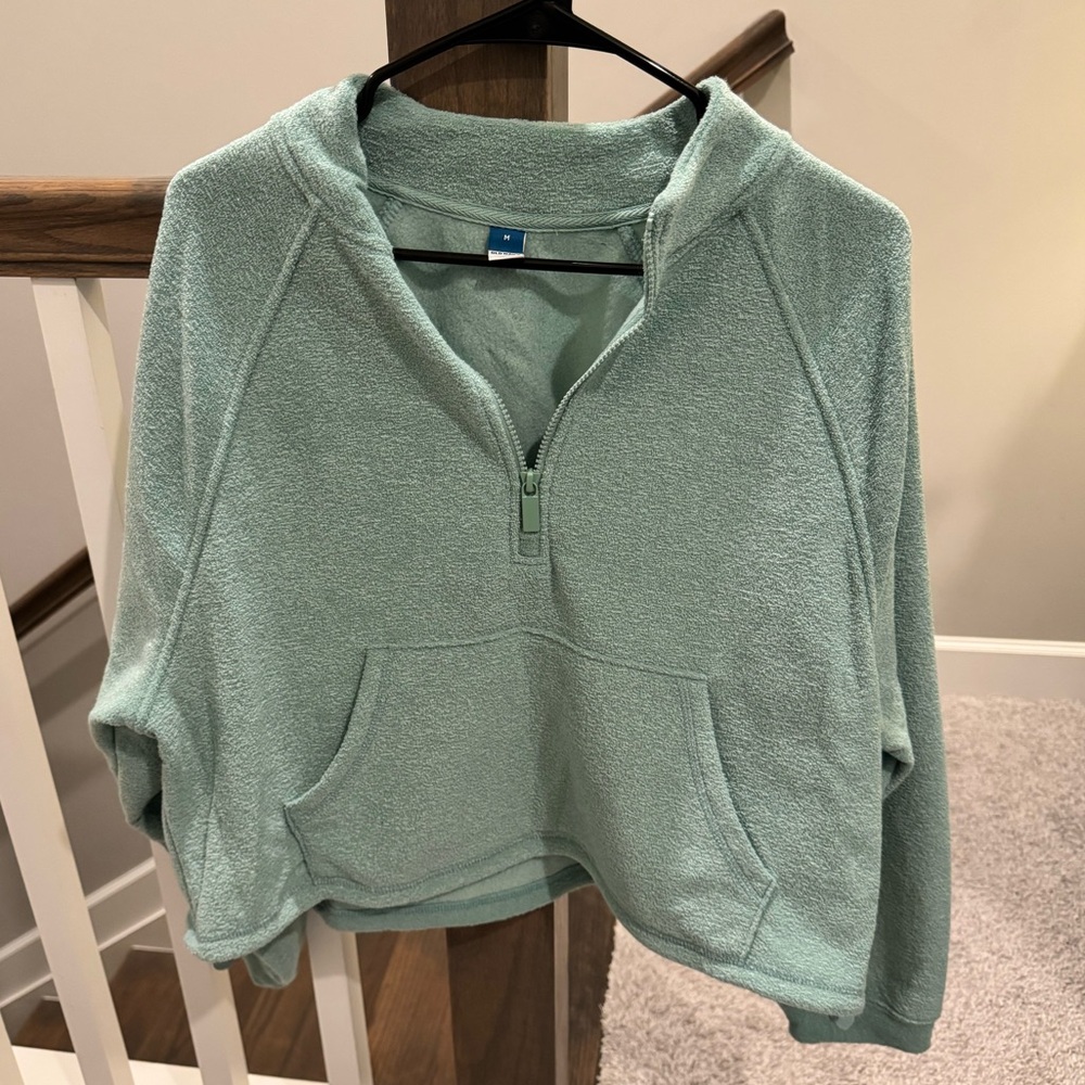 Old Navy terry pullover medium